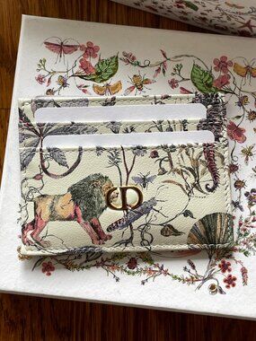NEW, ORIGINAL TAGS Dior Ecru Leather Cabinet des Curiosités Card Holder (2024)